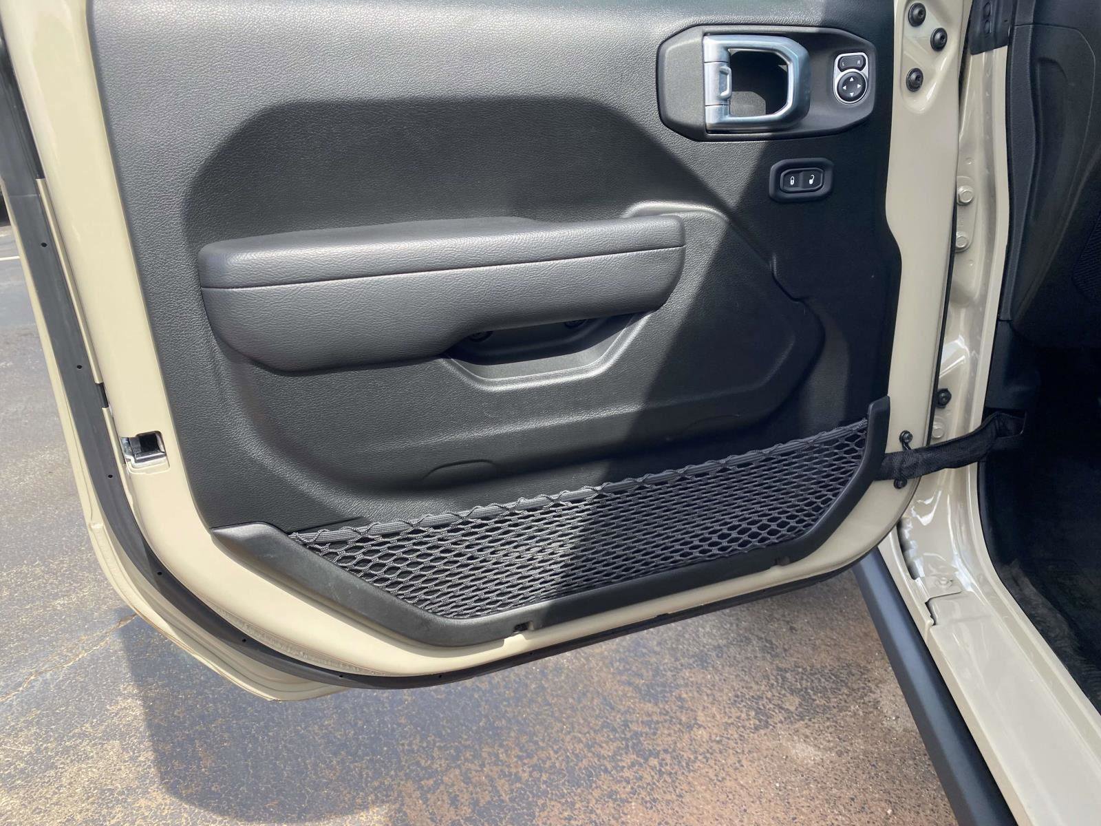 Certified 2022 Jeep Wrangler Unlimited Rubicon 4xe image 16