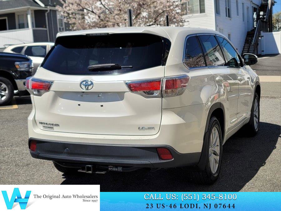 Used 2014 Toyota Highlander LE image 6