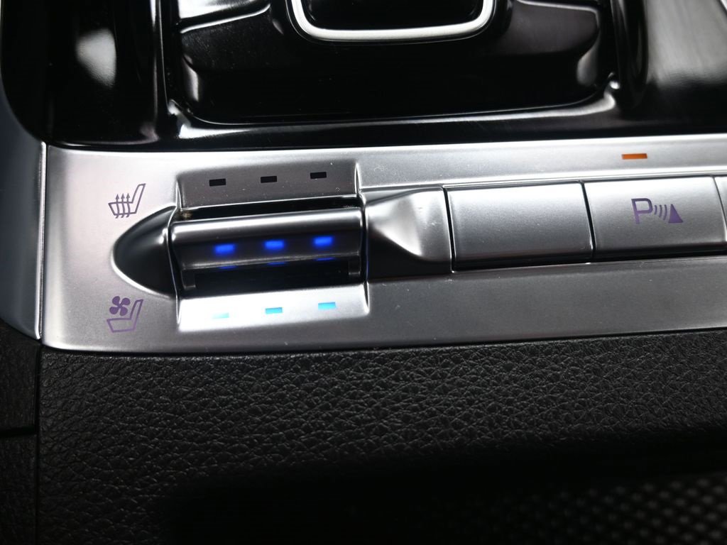 Certified 2022 Kia Carnival SX w/ Paint Protection Package image 24