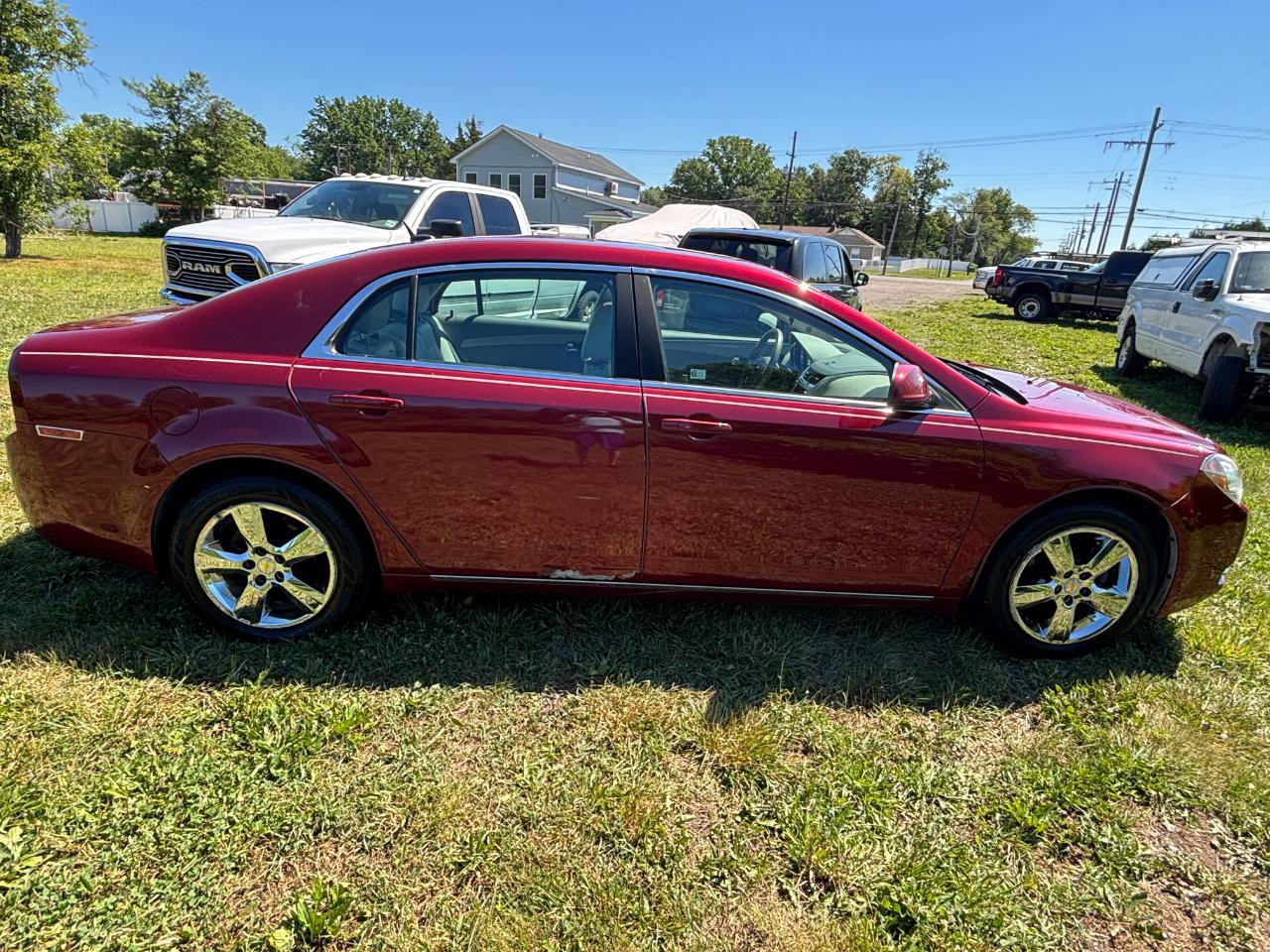 Used 2010 Chevrolet Malibu LT w/ Premium Audio Package FWD image 4