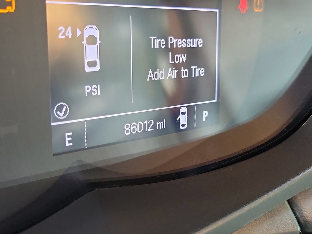 Used 2020 Chevrolet Trax Premier FWD image 30