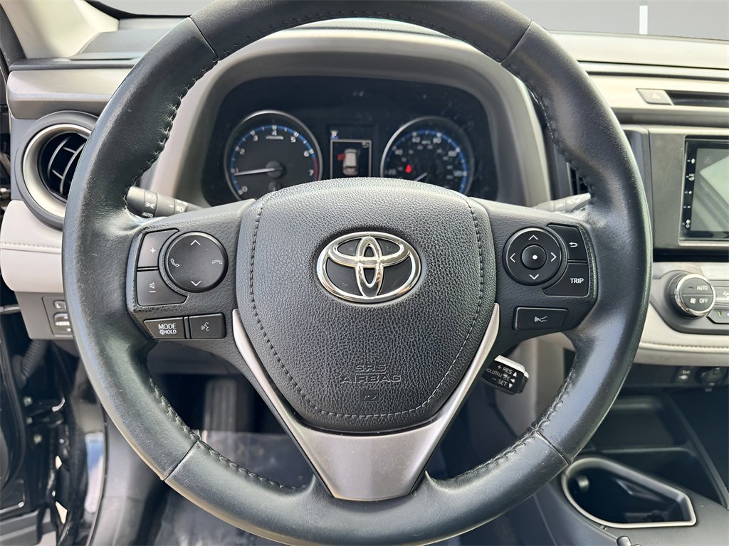 Used 2018 Toyota RAV4 XLE image 13