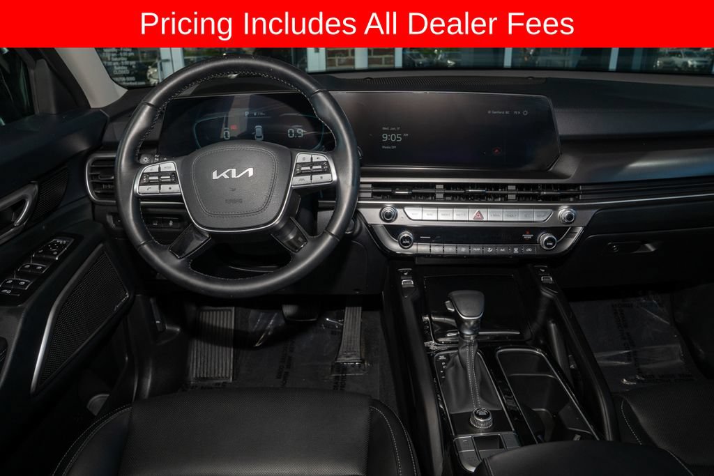 Used 2025 Kia Telluride S FWD image 7