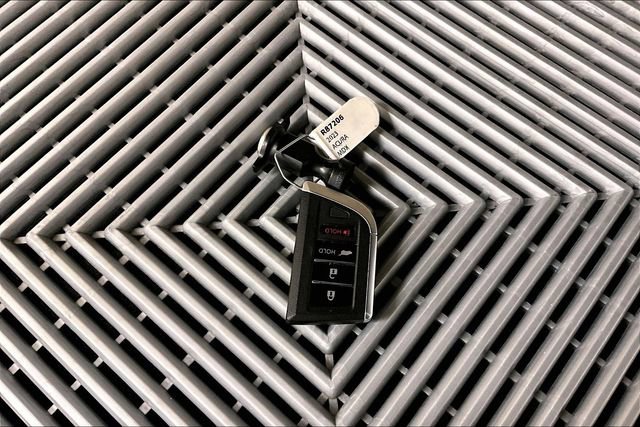 Used 2023 Acura MDX FWD w/ Technology Package image 11