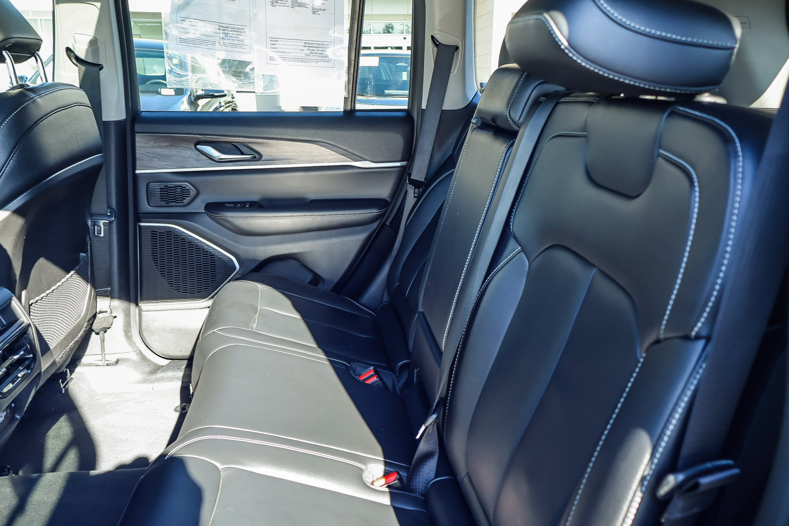 Used 2022 Jeep Grand Cherokee Limited 4xe image 18