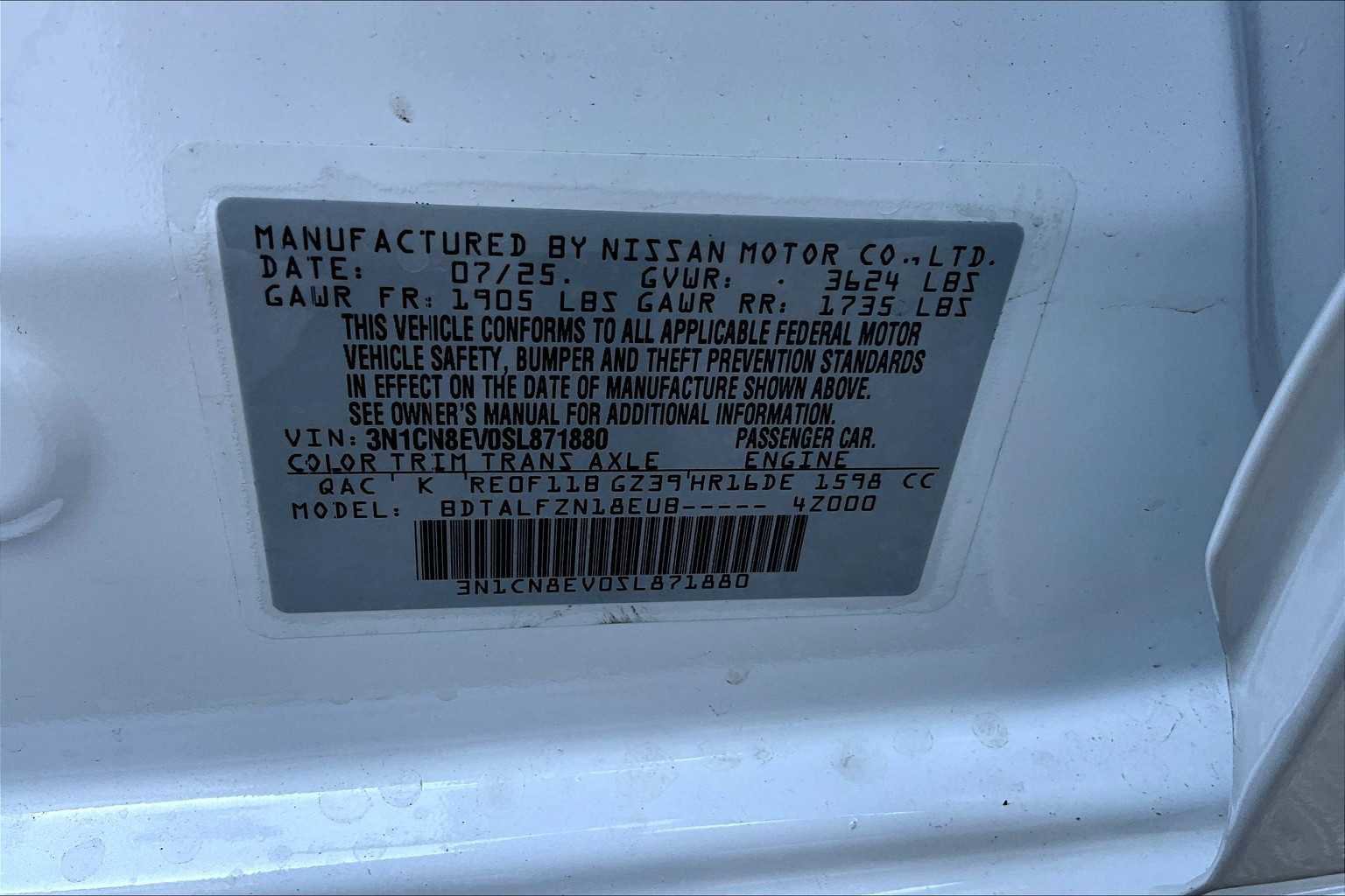 New 2025 Nissan Versa SV w/ Trunk Package FWD image 14