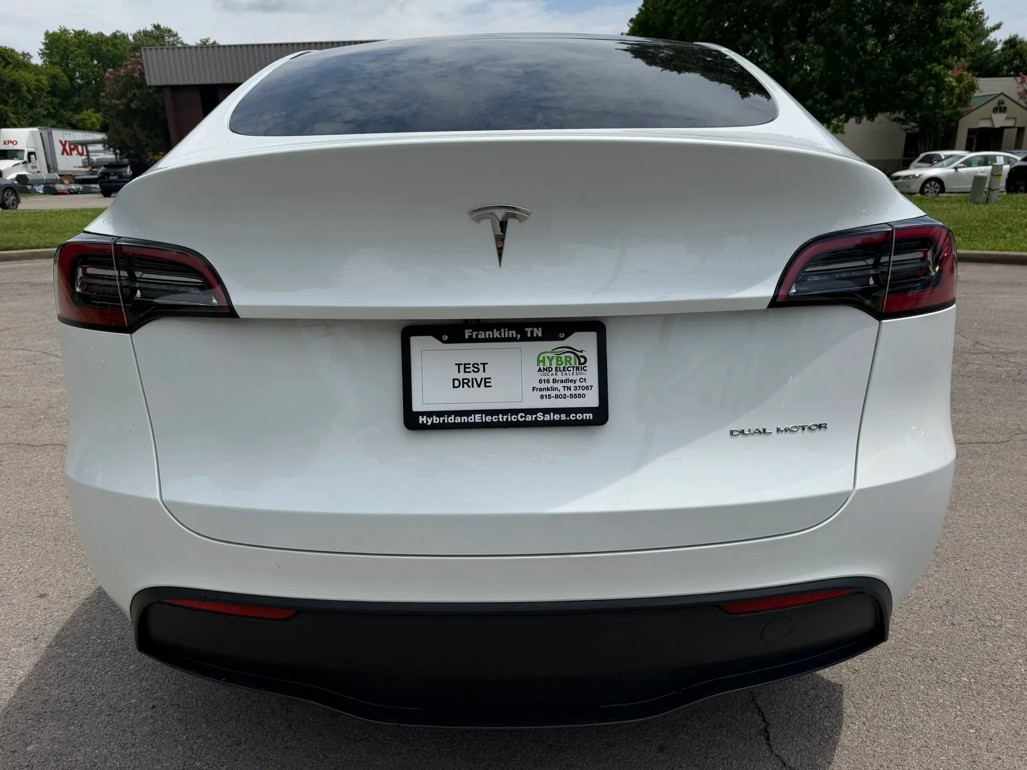 Used 2023 Tesla Model Y AWD image 11
