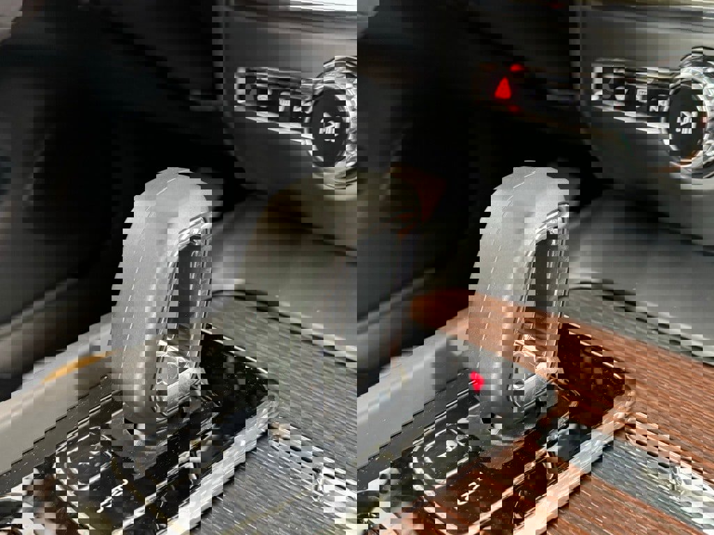 New 2024 Volvo S60 B5 Plus w/ Climate Package image 6