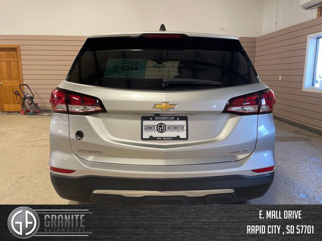 Used 2022 Chevrolet Equinox LT w/ Driver Convenience Package image 4