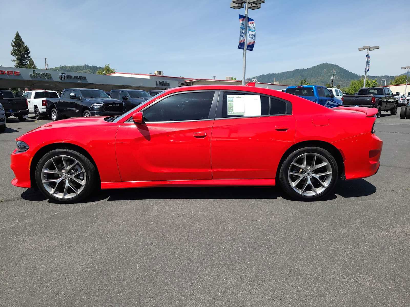 Used 2022 Dodge Charger GT RWD image 11
