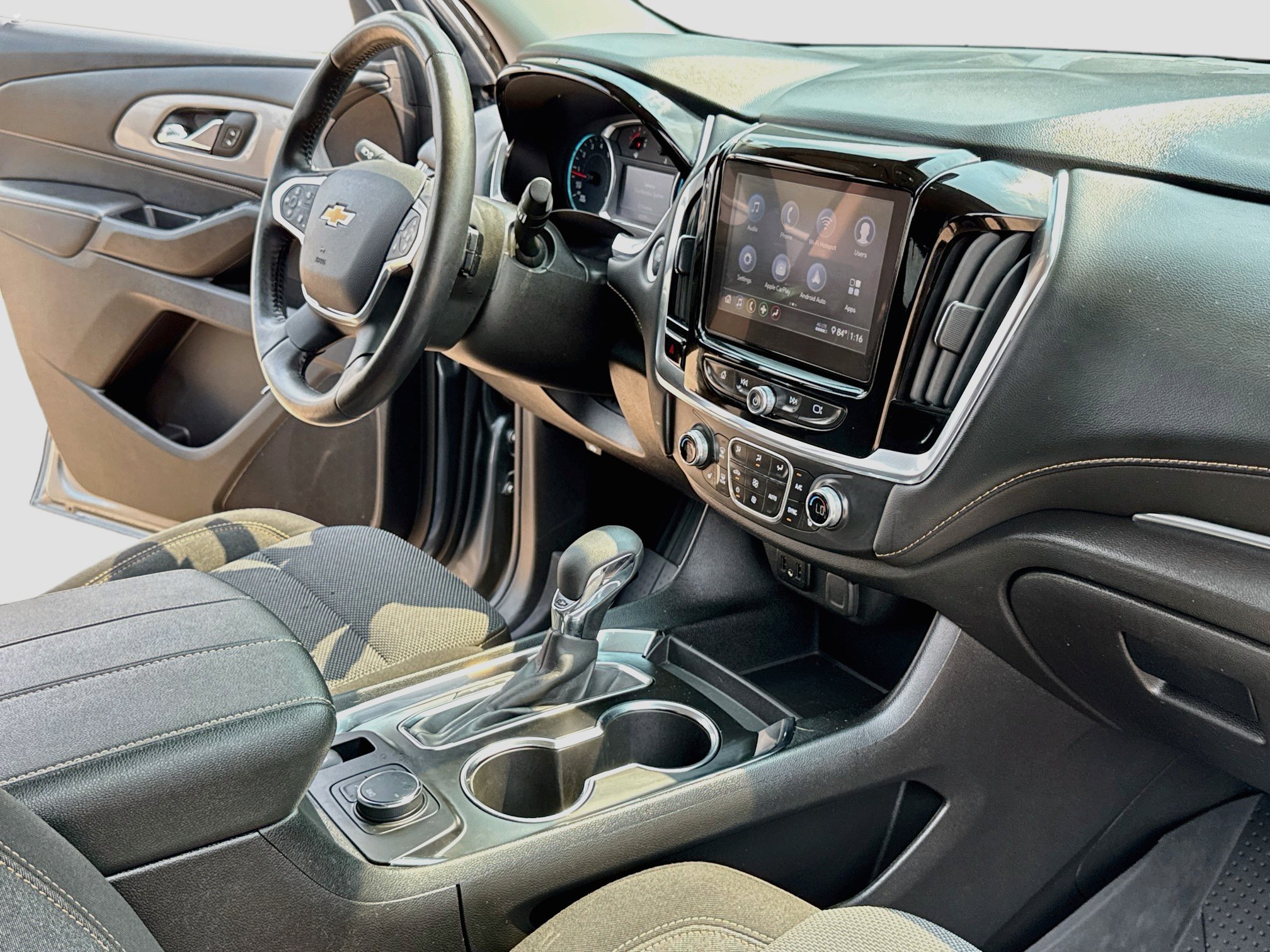 Used 2021 Chevrolet Traverse LT w/ LPO, Floor Liner Package AWD/4WD image 15