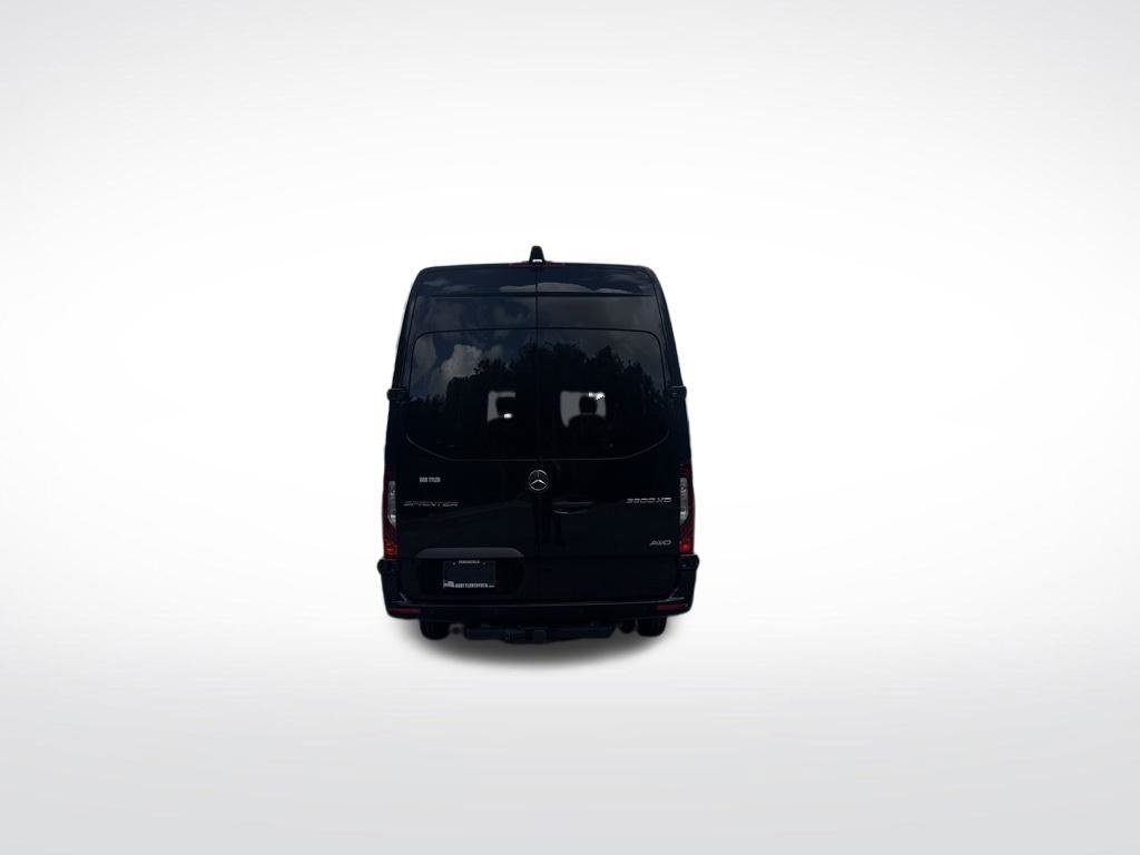 Used 2024 Mercedes-Benz Sprinter 3500 image 6