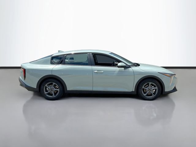 New 2026 Kia K4 FWD image 8