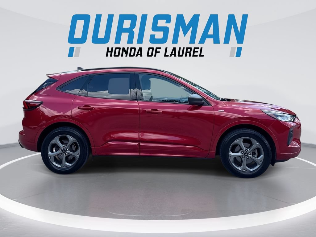 Used 2023 Ford Escape ST-Line w/ Tech Pack #1 AWD/4WD image 9