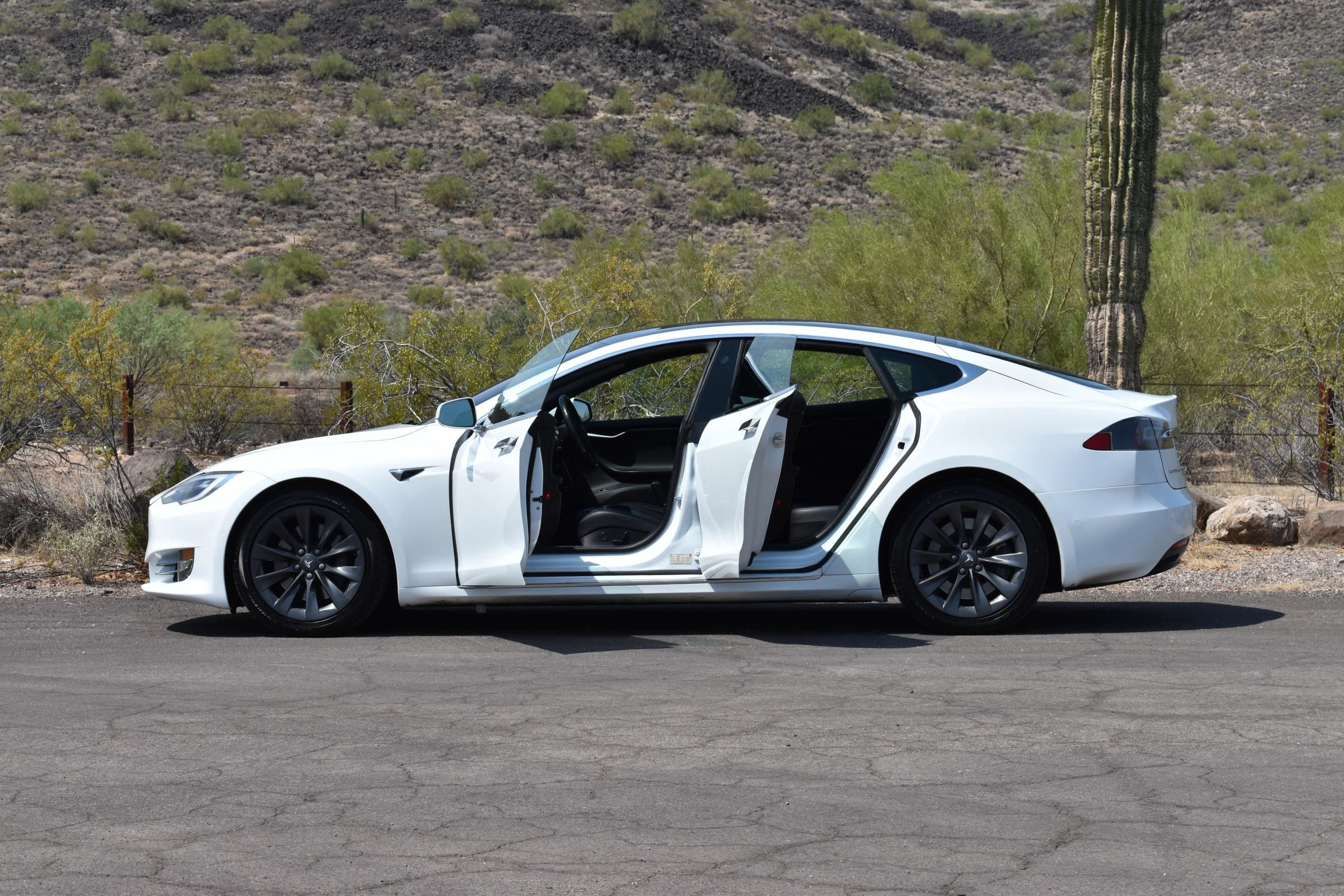 Used 2020 Tesla Model S Performance AWD/4WD image 5