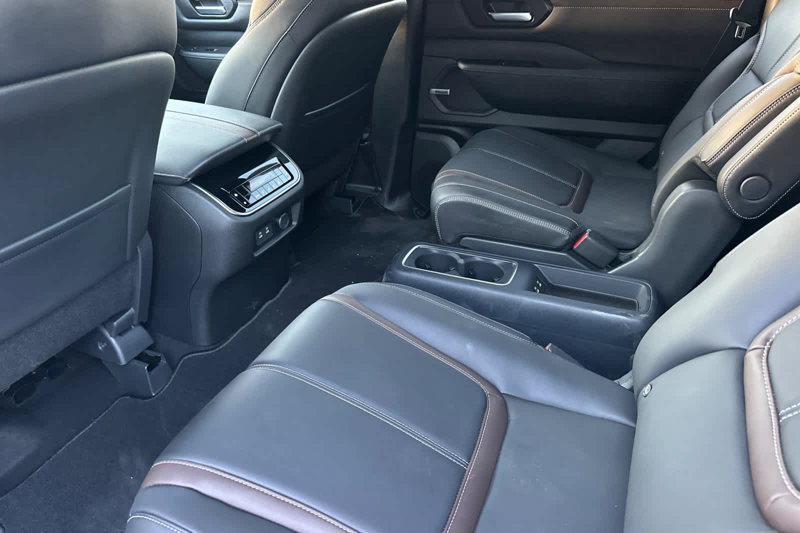 New 2027 Nissan Armada SL AWD/4WD image 4