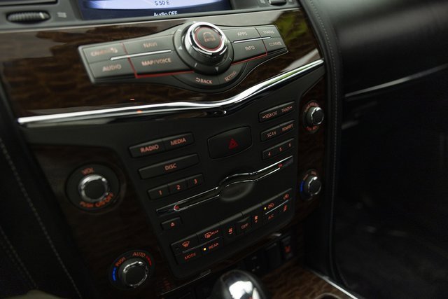 Used 2020 Nissan Armada SL w/ Premium Package image 28