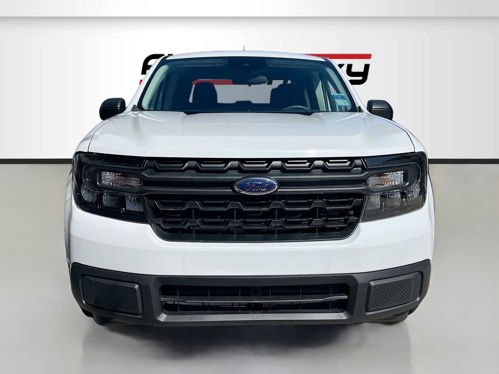 Used 2023 Ford Maverick XL FWD image 2