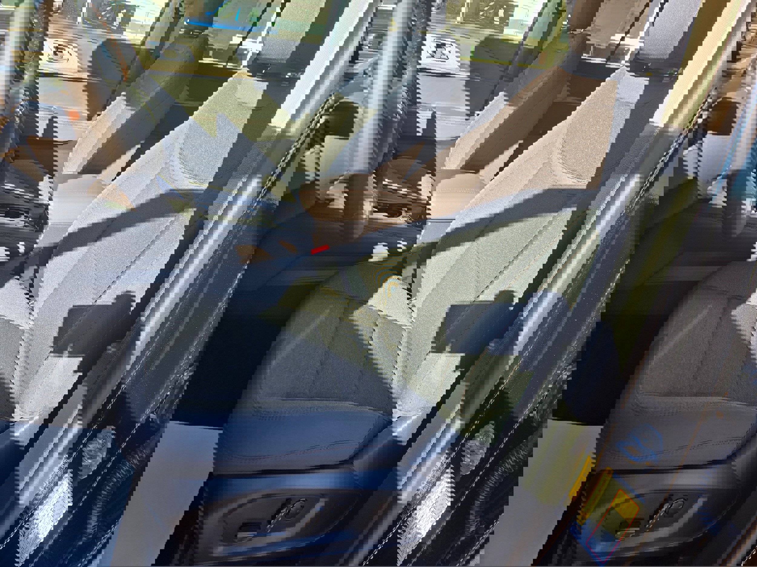 New 2026 Ford Explorer Active image 14