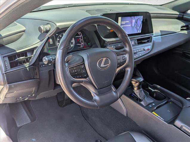 Used 2024 Lexus ES 300h w/ Premium Package FWD image 10