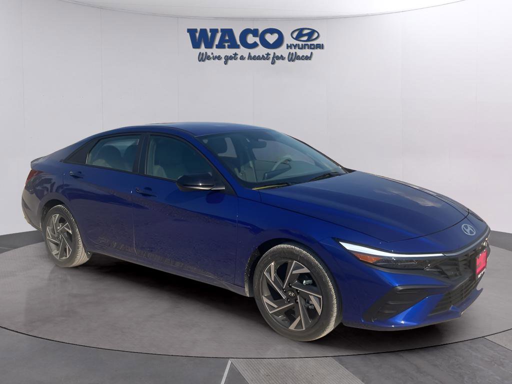 Used 2025 Hyundai Elantra Sport image 7