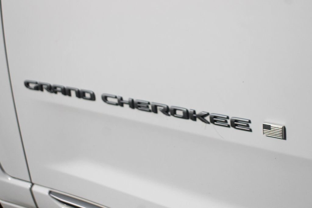 Used 2022 Jeep Grand Cherokee Summit AWD/4WD image 53