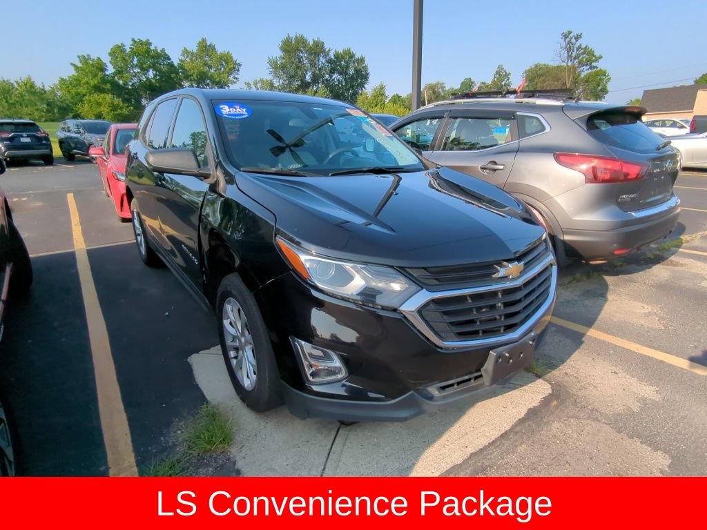 Used 2019 Chevrolet Equinox LS w/ LS Convenience Package FWD image 2