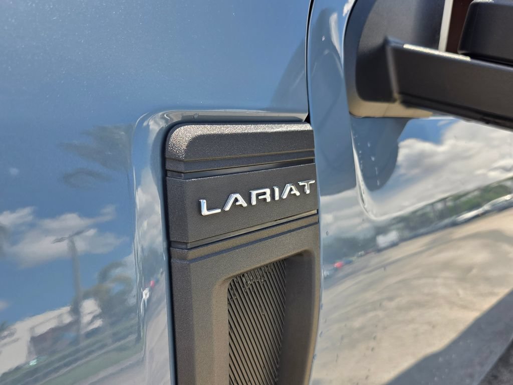 Used 2024 Ford Maverick Lariat FWD image 6