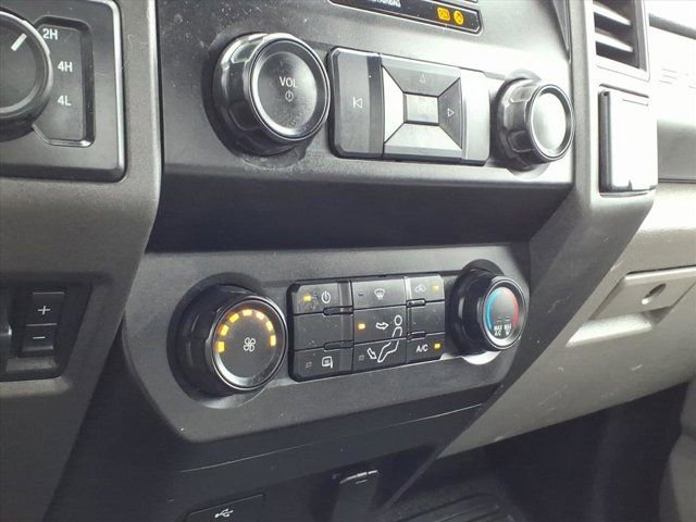 Used 2020 Ford F250 XL w/ Power Equipment Group image 14