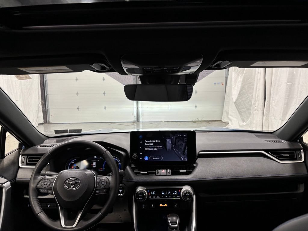 Used 2025 Toyota RAV4 XSE w/ Weather Package AWD/4WD image 41