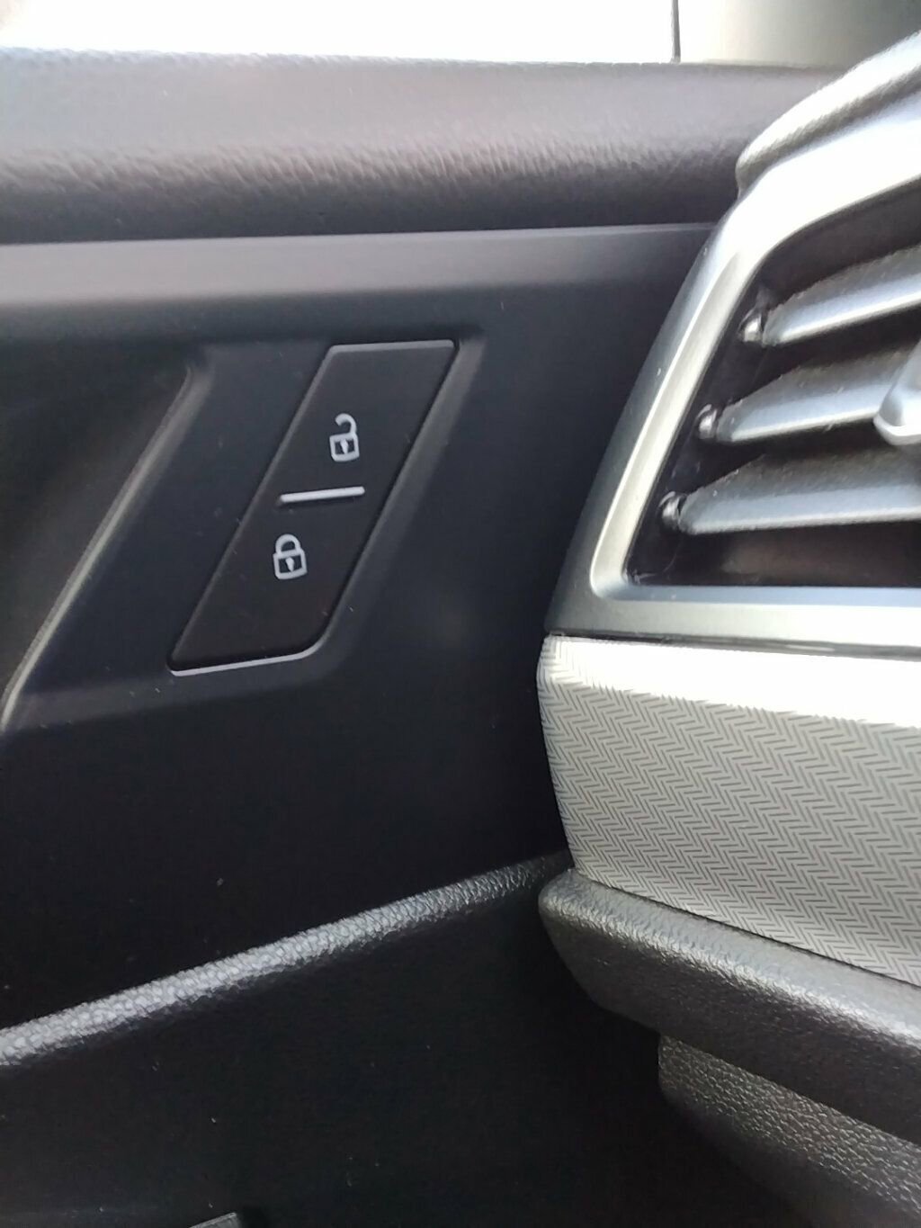Used 2024 Volkswagen Jetta S FWD image 21