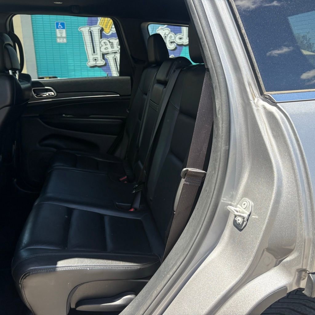 Used 2019 Jeep Grand Cherokee Limited AWD/4WD image 11