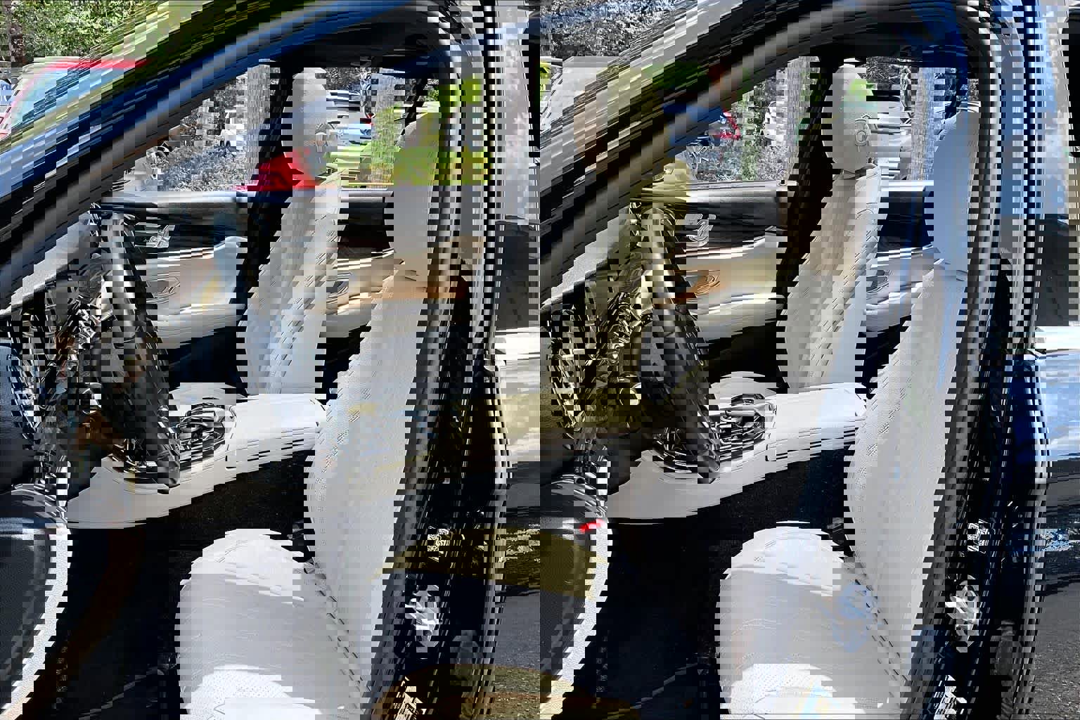 Certified 2019 Mercedes-Benz E 450 4MATIC Wagon image 8