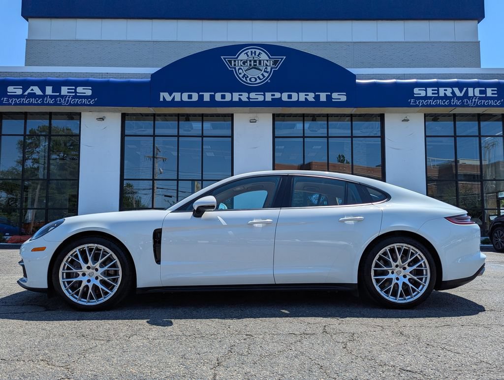 Used 2018 Porsche Panamera RWD image 1