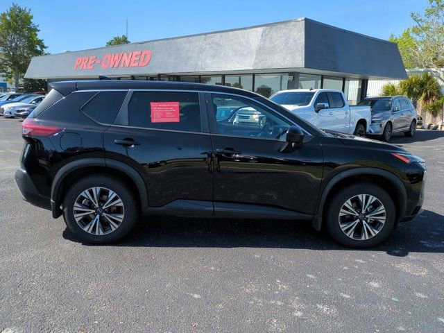 Certified 2023 Nissan Rogue SV FWD image 4