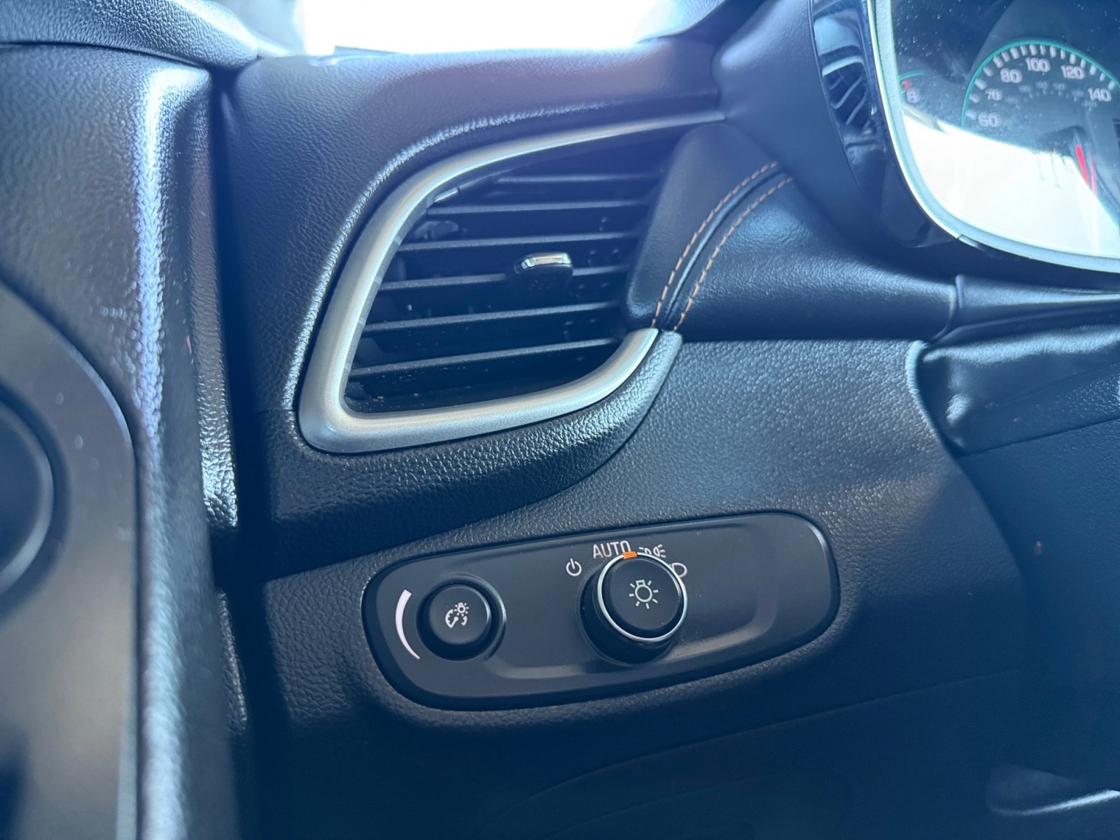 Used 2020 Chevrolet Trax LS image 20