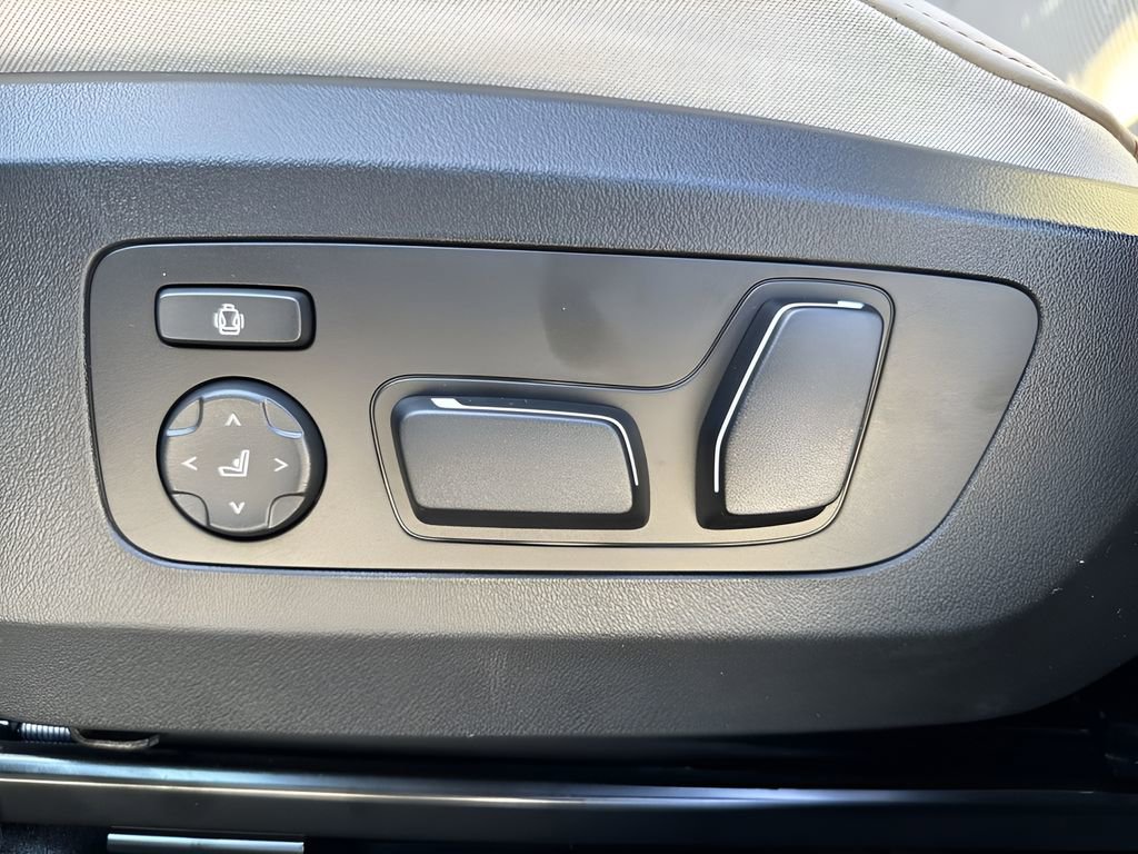 New 2026 BMW X3 xDrive30 w/ Premium Package image 16