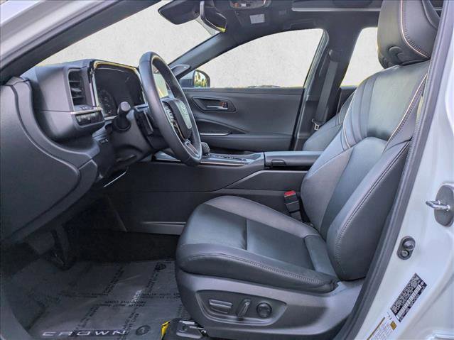 Used 2023 Toyota Crown Platinum image 16