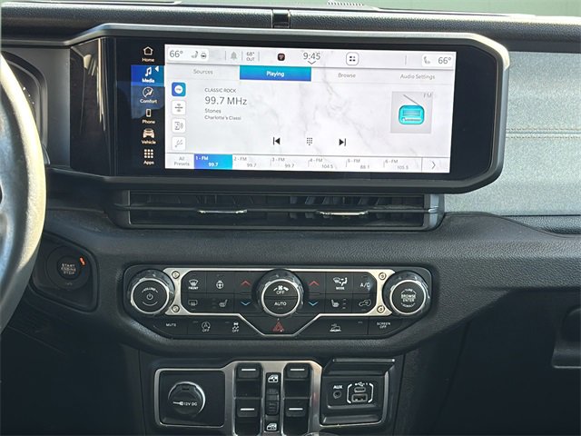 Certified 2024 Jeep Gladiator Sport image 23