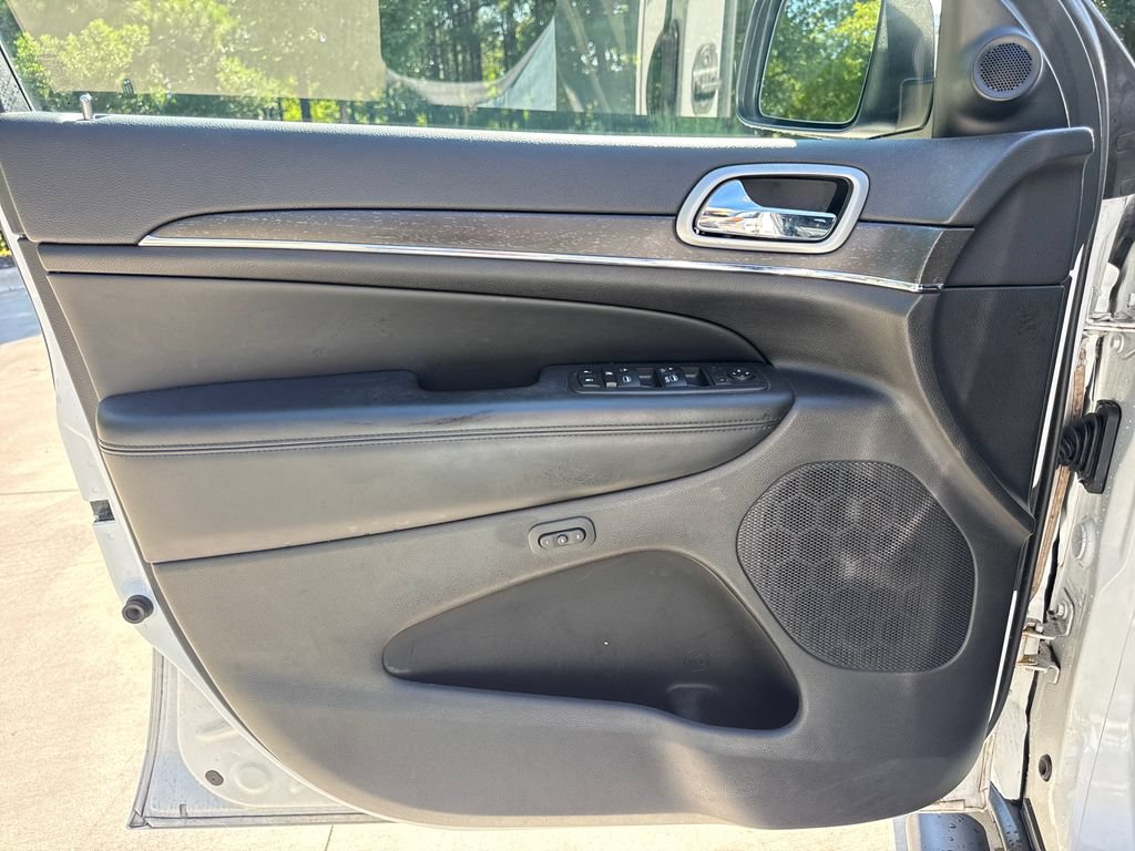 Used 2018 Jeep Grand Cherokee Limited RWD image 13