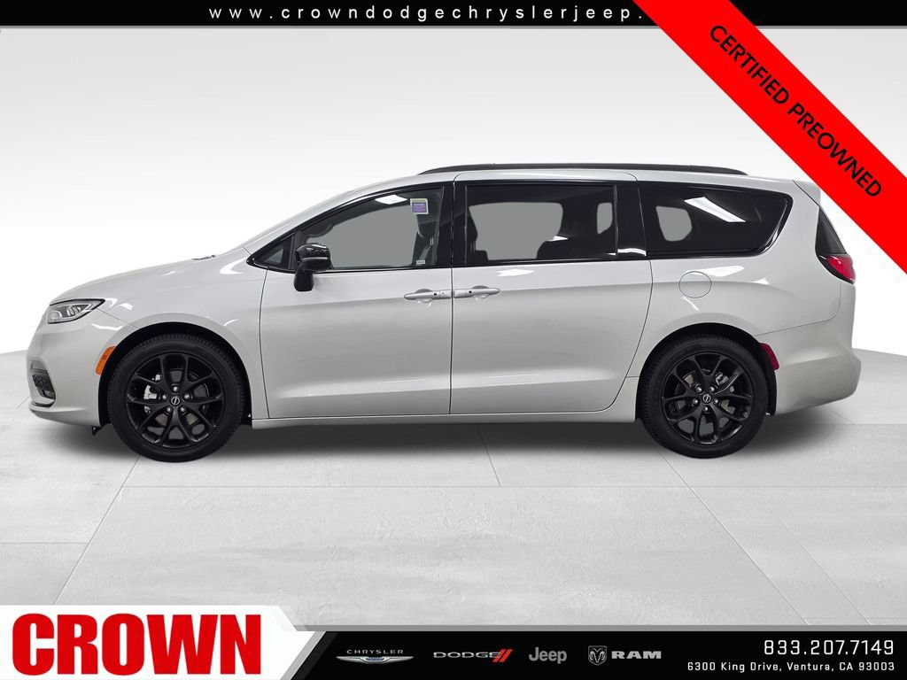 Used 2026 Chrysler Pacifica Limited w/ S Appearance Package FWD image 4