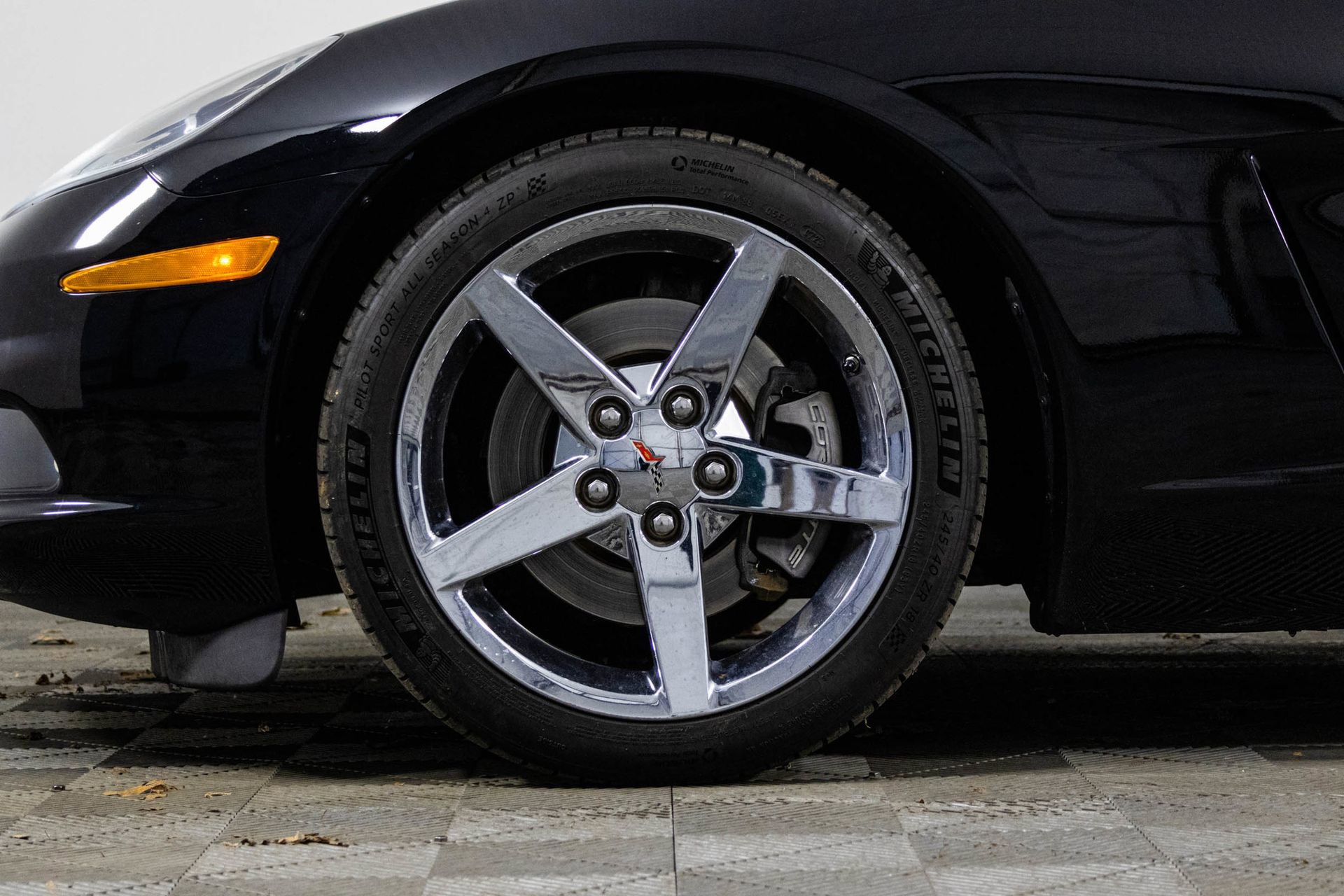 Used 2007 Chevrolet Corvette Coupe image 35