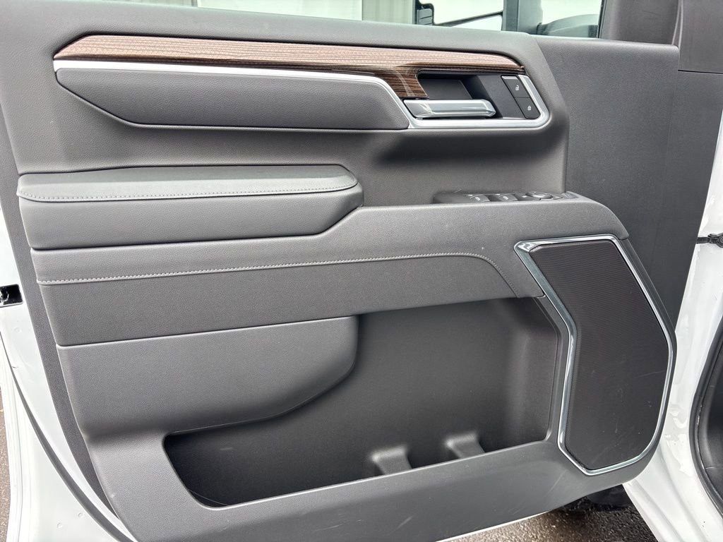 Certified 2025 Chevrolet Silverado 2500 LT w/ Convenience Package image 15