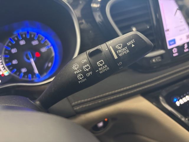 Used 2021 Chrysler Pacifica Limited w/ Premium & Safety Sphere Group AWD/4WD image 39