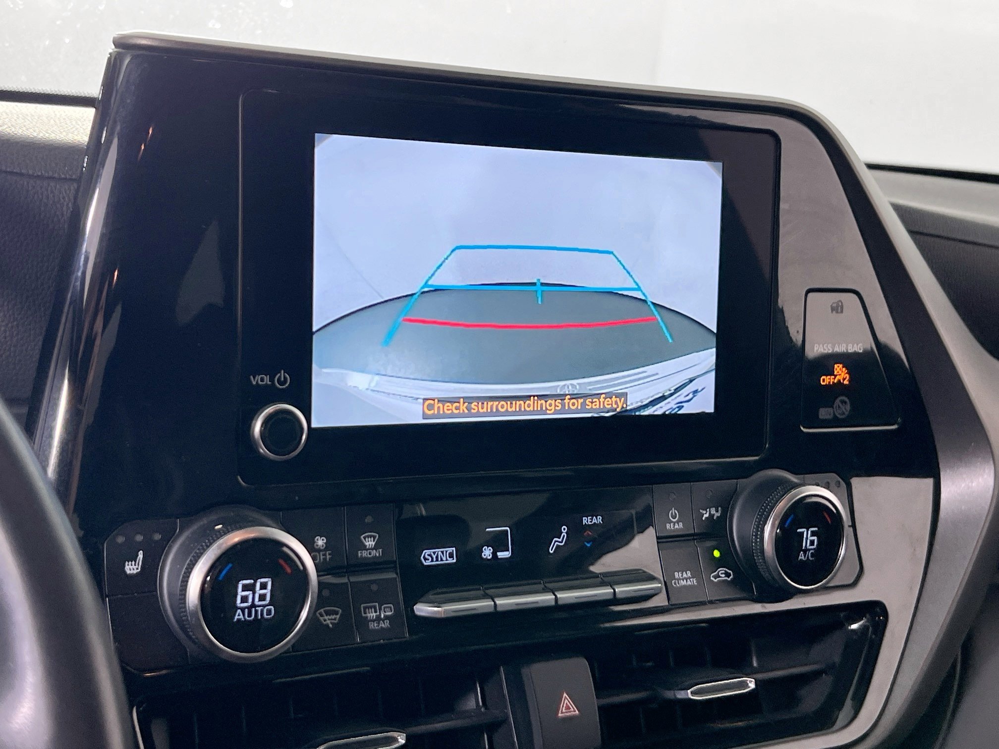 Used 2023 Toyota Highlander XLE image 13