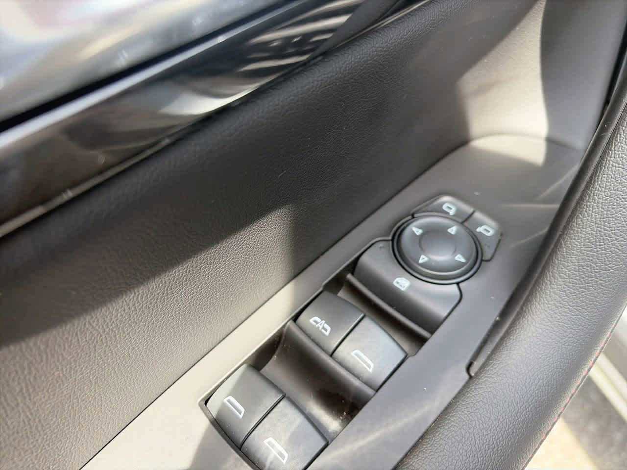 Used 2024 Chevrolet Blazer RS FWD image 16