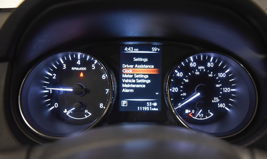 Used 2017 Nissan Rogue SV w/ Midnight Edition image 20