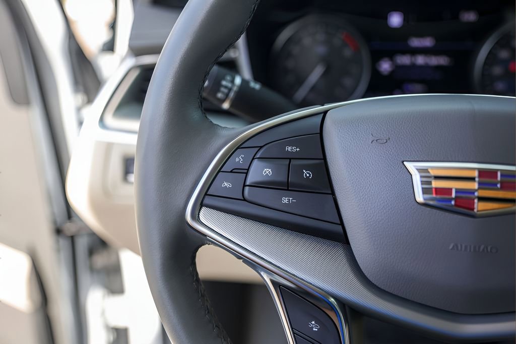 Certified 2024 Cadillac XT5 Premium Luxury w/ Technology Package FWD image 14