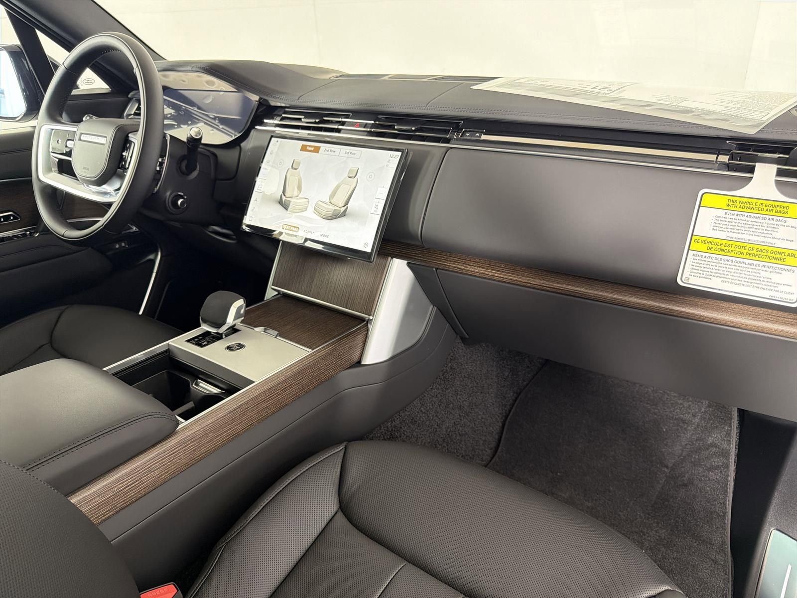 New 2026 Land Rover Range Rover Long Wheelbase SE image 34