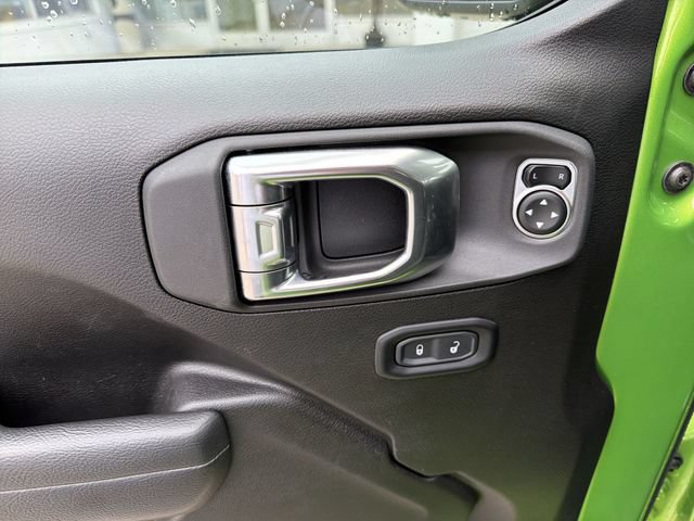Used 2025 Jeep Wrangler Unlimited Sport AWD/4WD image 15